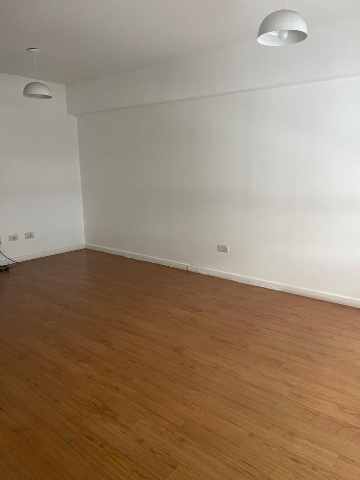 INTERESANTE DPTO DE UN DORMITORIO AL FRENTE 