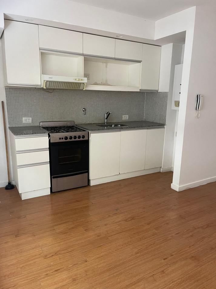 INTERESANTE DPTO DE UN DORMITORIO AL FRENTE 