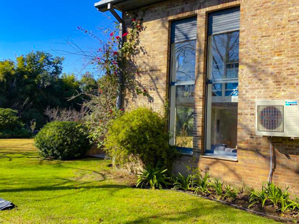 Exclusiva Residencia de 5 dormitorios, 7 baños, con amplio jardin y amenities de lujo