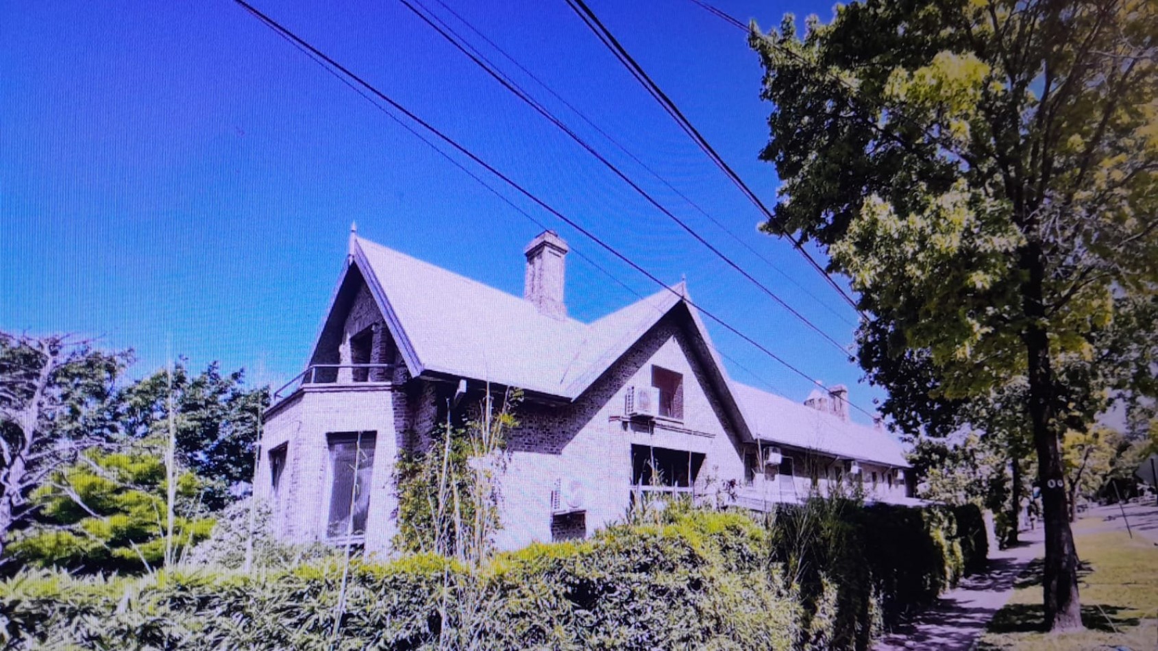 Exclusiva Residencia de 5 dormitorios, 7 baños, con amplio jardin y amenities de lujo