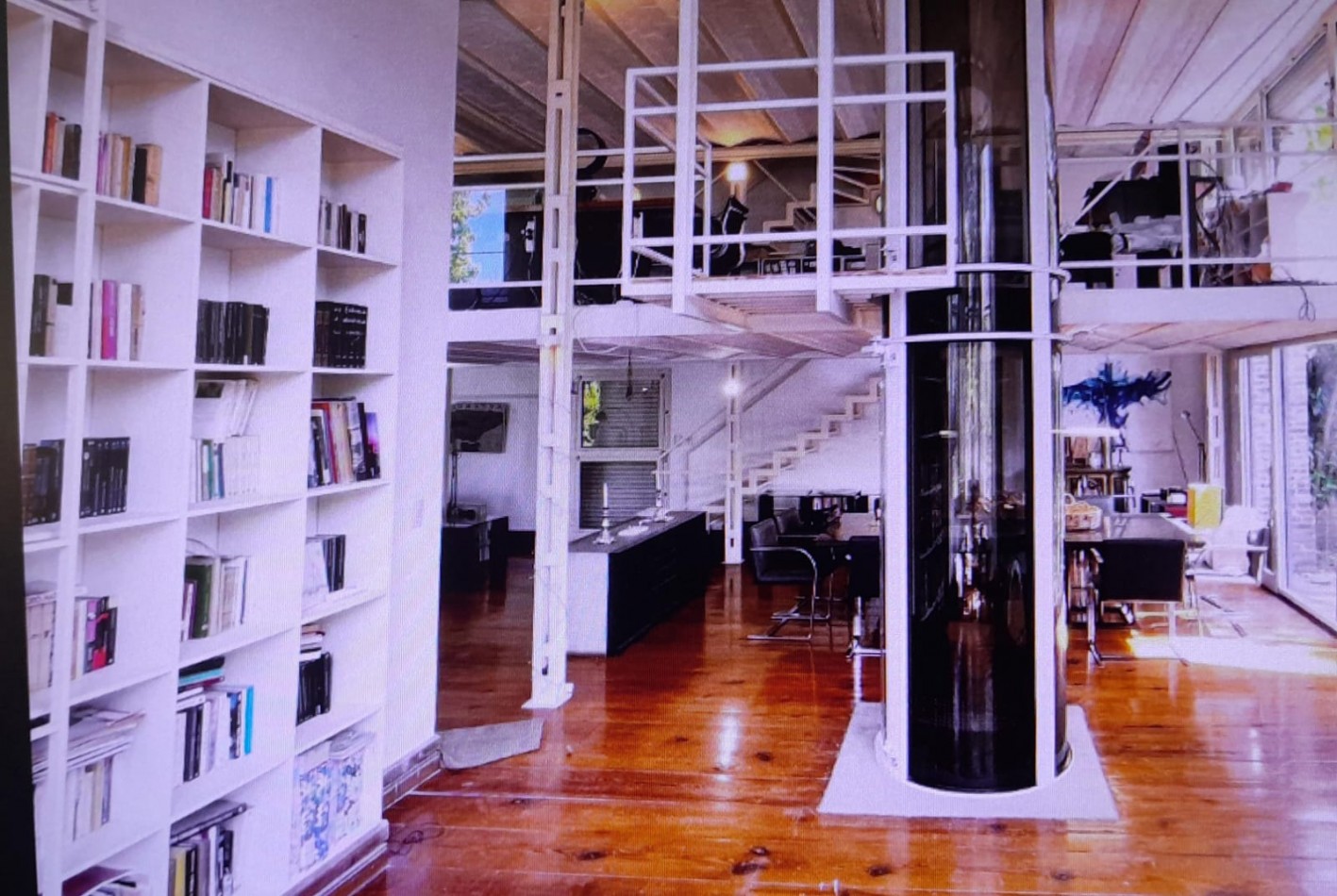 Exclusiva Residencia de 5 dormitorios, 7 baños, con amplio jardin y amenities de lujo