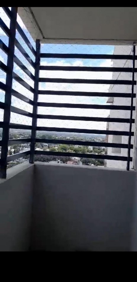 Oportunidad! Departamento un Dormitorio con cochera en el epicentro de Alberdi Bv.Rondeau 1800 Piso 12-03 Cochera Subsuelo 00-16