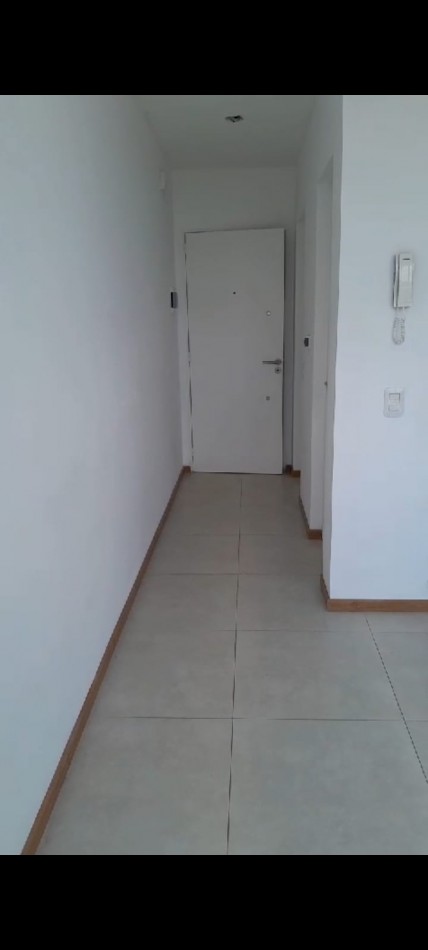 Oportunidad! Departamento un Dormitorio con cochera en el epicentro de Alberdi Bv.Rondeau 1800 Piso 12-03 Cochera Subsuelo 00-16