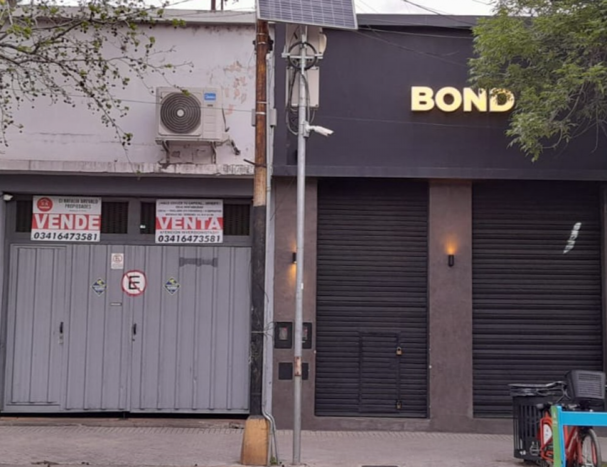 Parking + Local Comercial  + 2 depositos.Pleno Corazon de Echesortu! Alta Rentabilidad!!