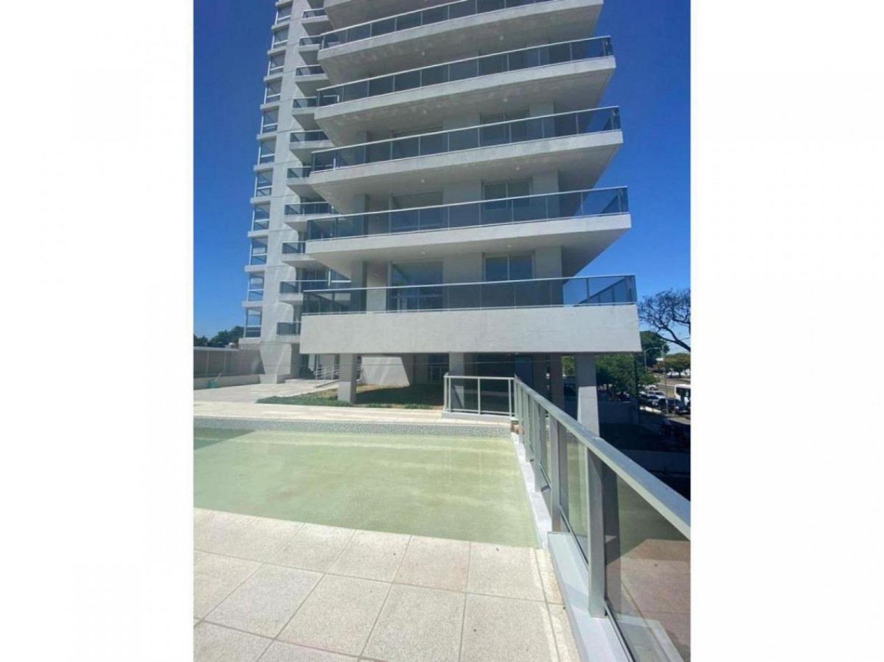 Oportunidad! Departamento un Dormitorio con cochera en el epicentro de Alberdi Bv.Rondeau 1800 Piso 12-03 Cochera Subsuelo 00-16